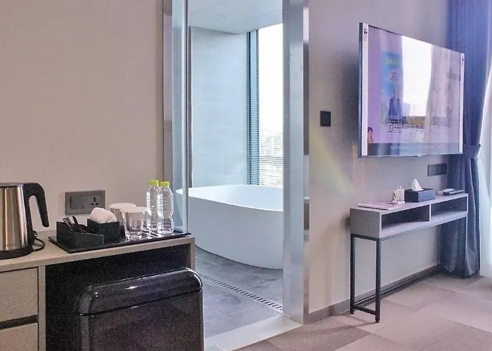 Hotel Hotel U5 *