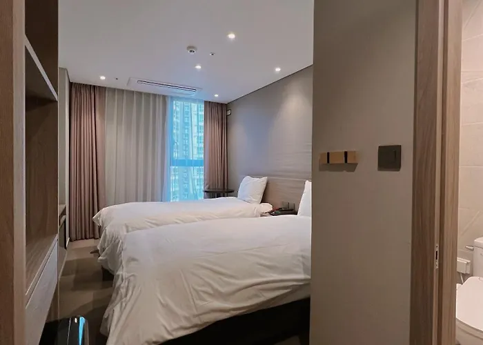 Hotel U5 *