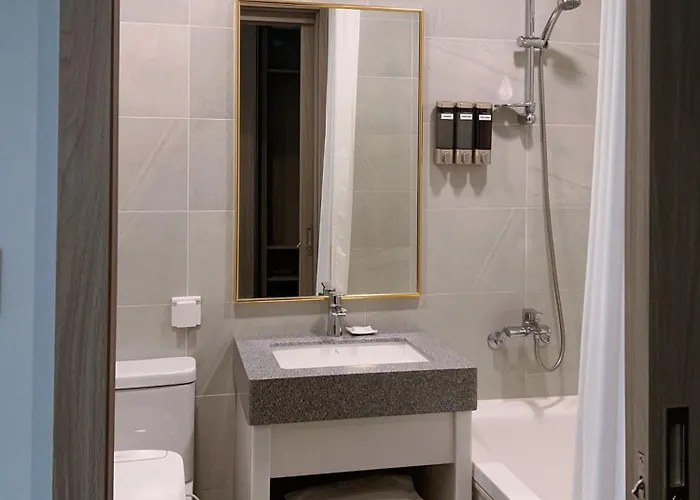 Hotel U5 *