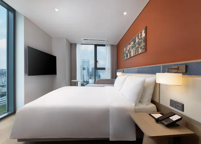 Hotel U5 Hotel *