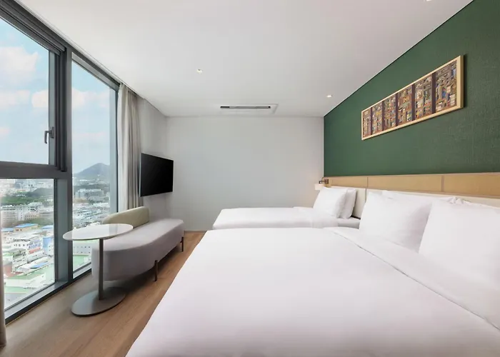 Hotel U5 Hotel *